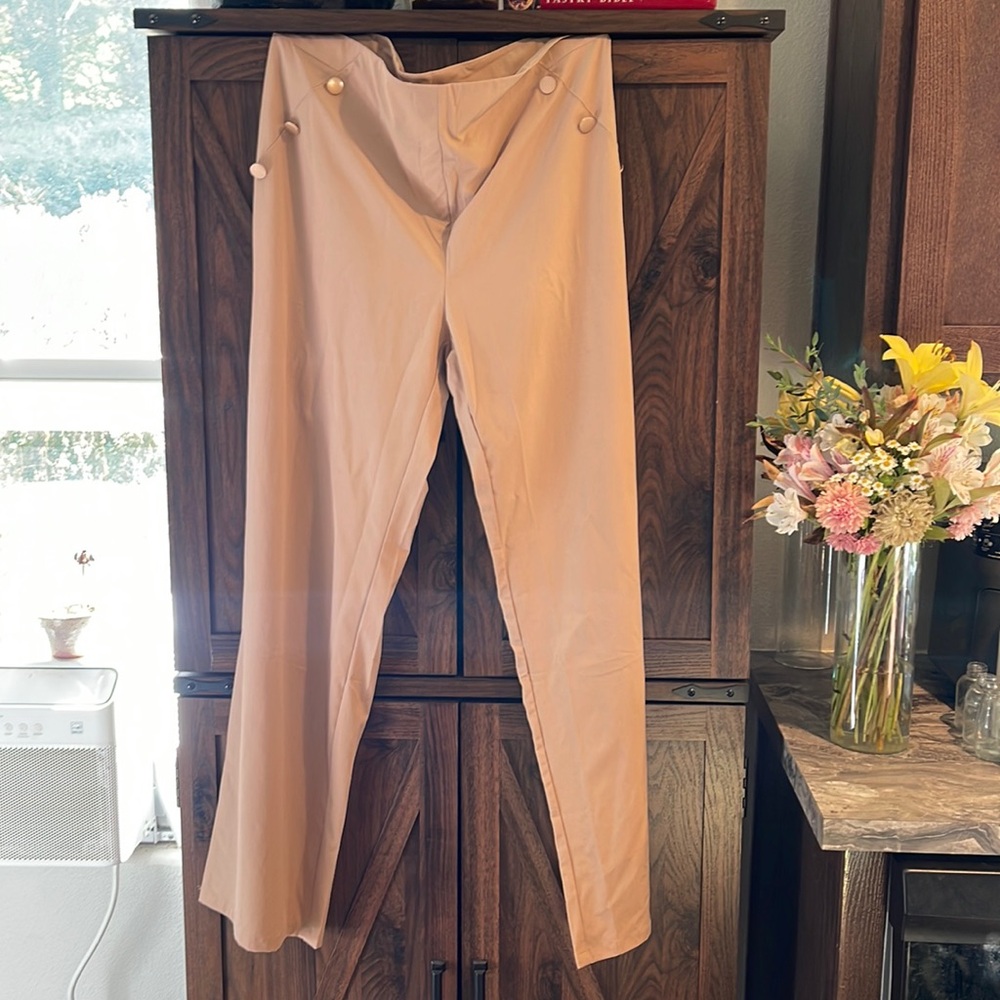 Viral Halara tummy control wide leg pants in beige